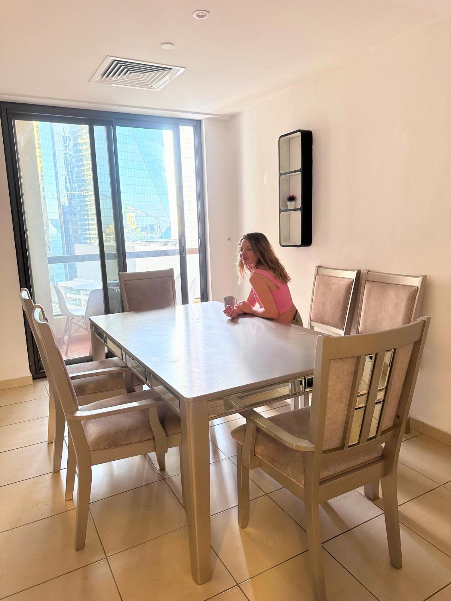 Arabian Nights Beach Hostel Ντουμπάι Εξωτερικό φωτογραφία